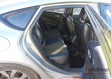 2015 Chrysler 200 S из США, поврежденный, VIN 1C3CCCBG8FN654888